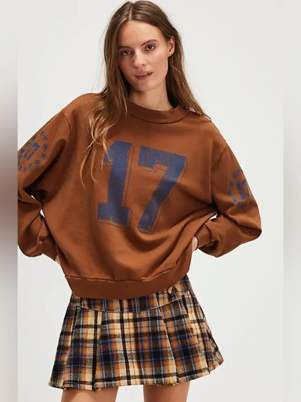 Ragabond Halftime “17” Sweatshirt